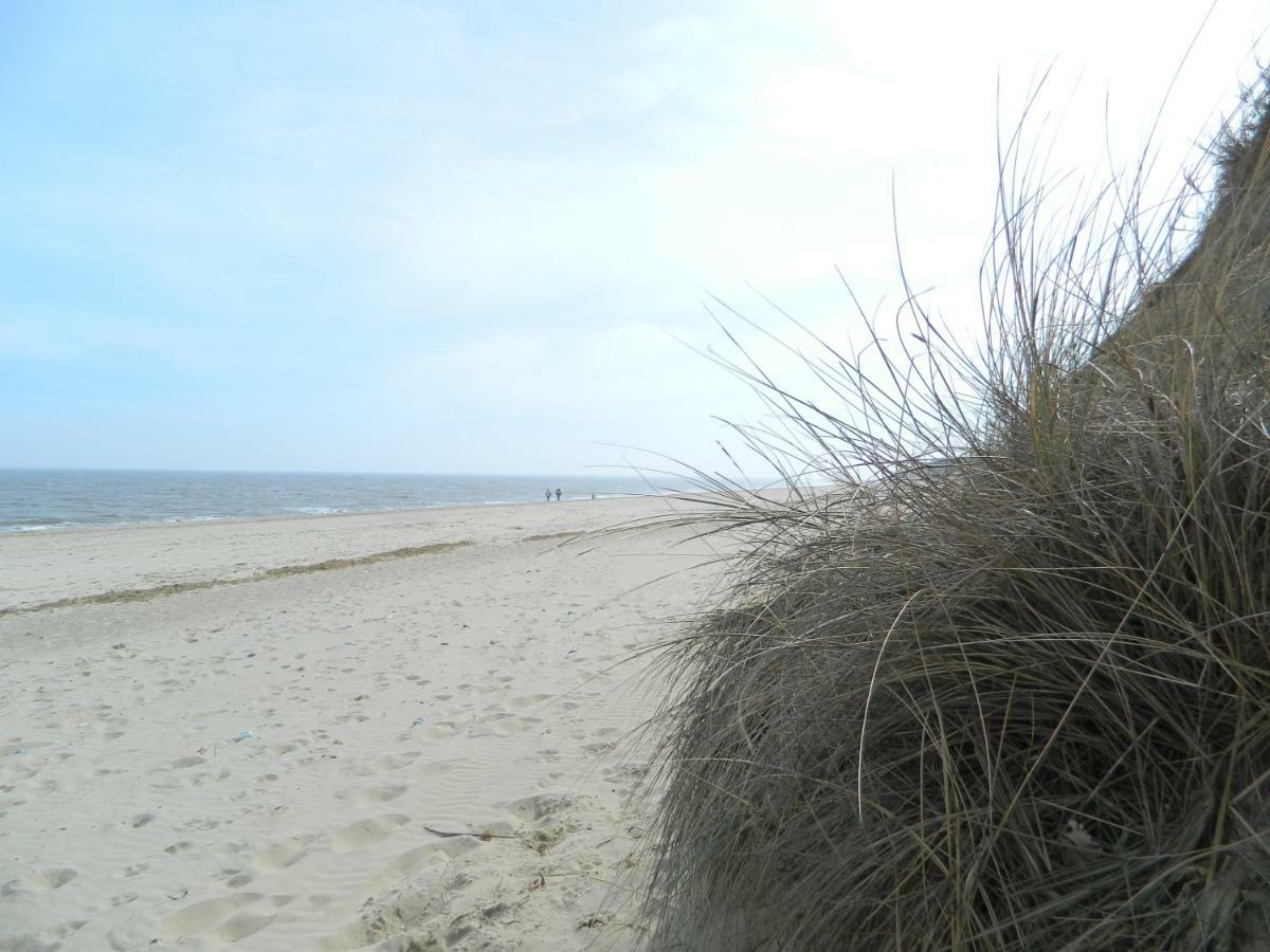 98 Hemsby Beach Holiday Lets, Bespoke Seaside Chalet Appartamento Great Yarmouth Esterno foto